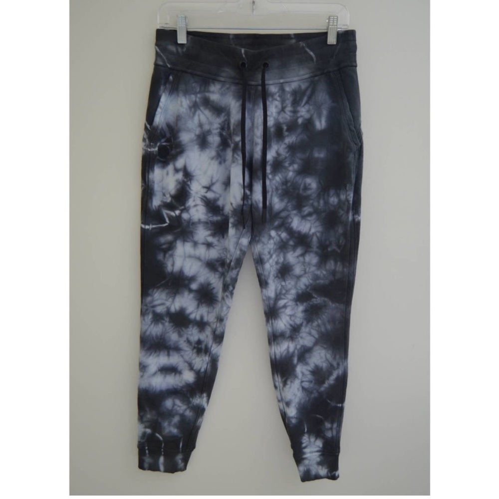Lululemon Warm Down Joggers W sz 8 Tie Dye